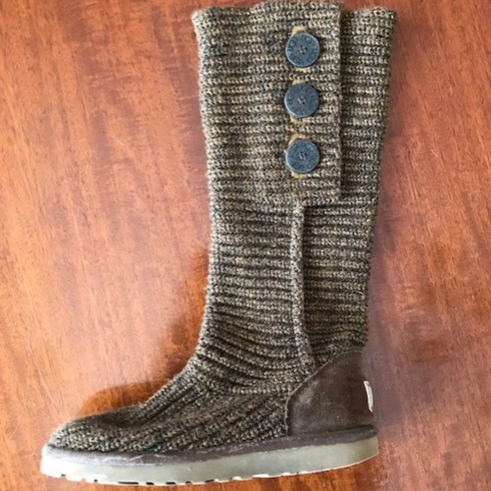 UGG Classic Cardy Brown Size 7